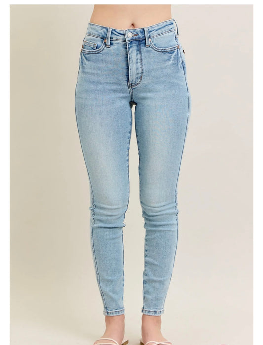 Judy Blue MR Tummy Control vintage Wash Skinny