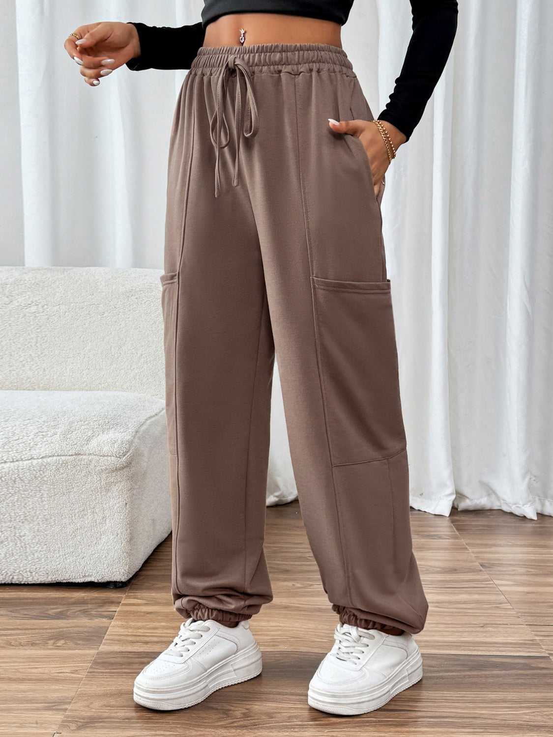 Tied Joggers with Pockets