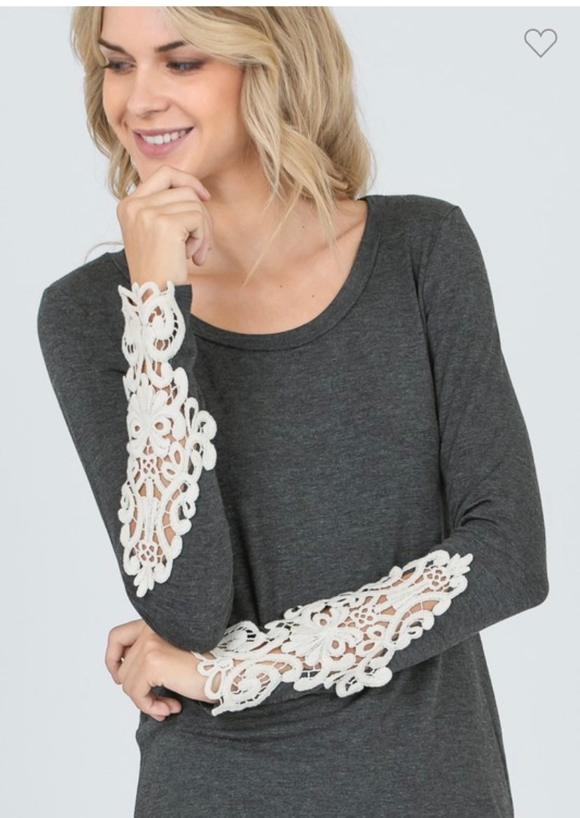 Scoop neck Crochet Long Sleeve