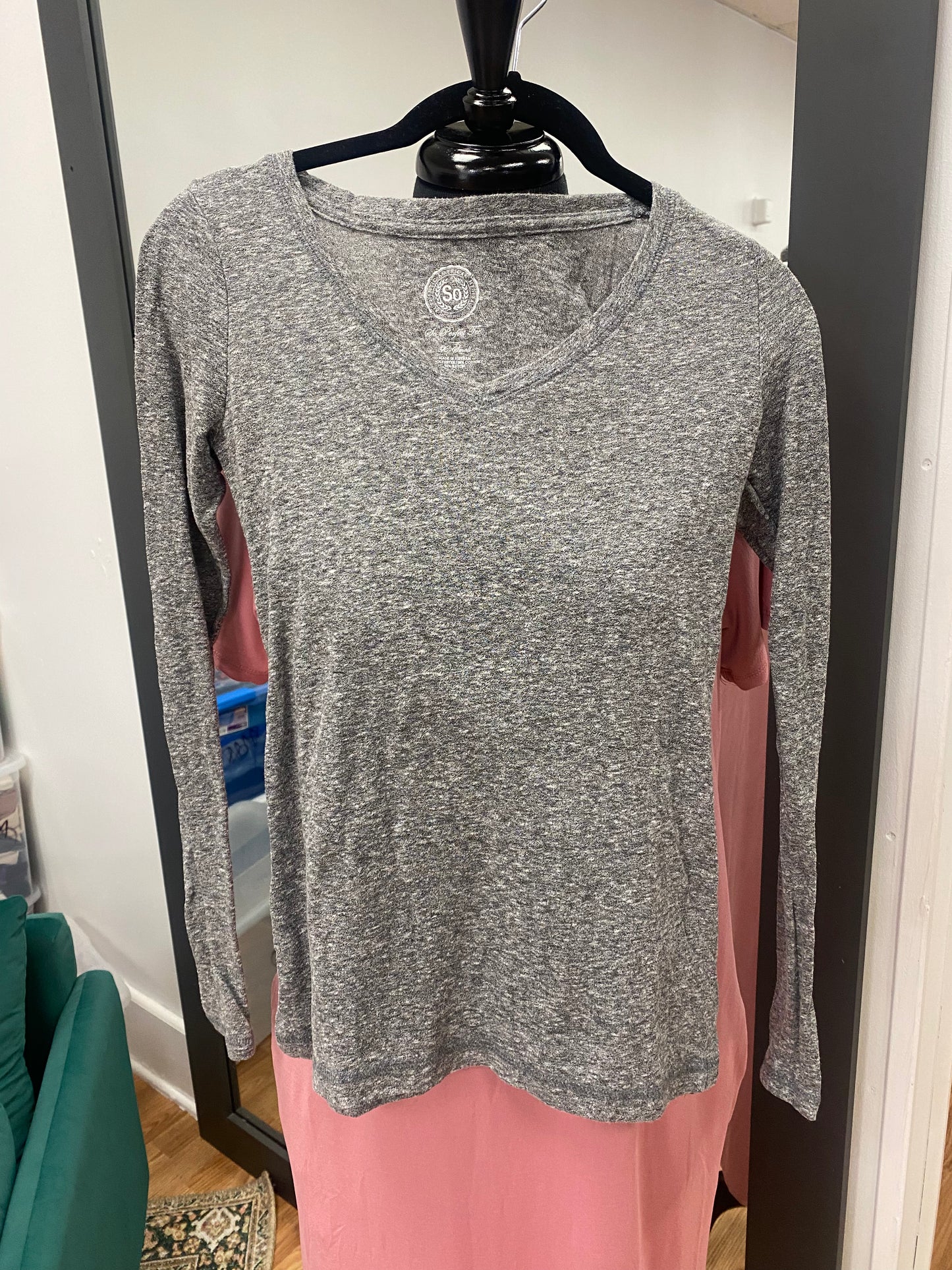 Gently used Long sleeve tee shirt